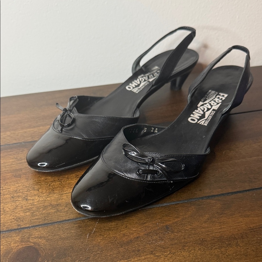 Salvatore Ferragamo Black Patent Toe Slingback Heels 9 2A Lace up Bows